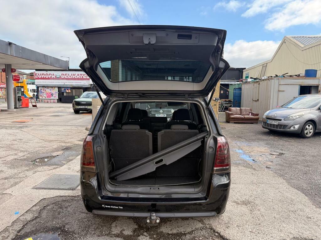 Vauxhall Zafira 1.6 16V Exclusiv Euro White #9