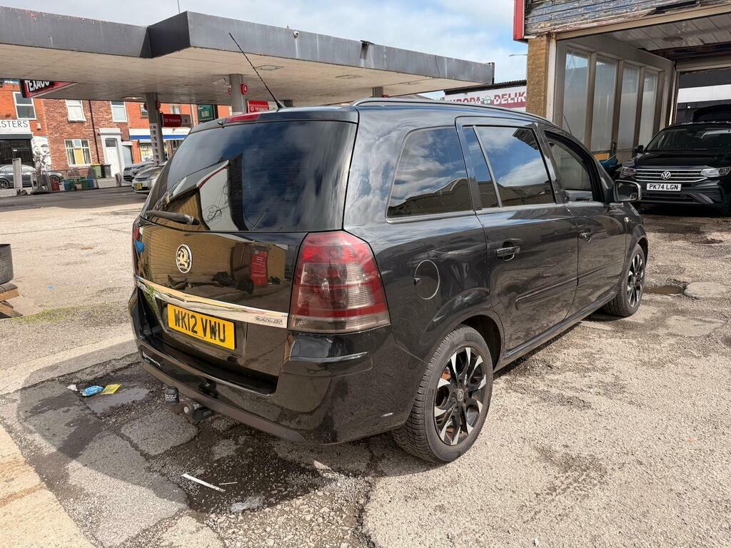 Vauxhall Zafira 1.6 16V Exclusiv Euro White #8