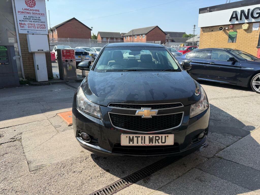 Chevrolet Cruze 1.6 Ls Euro 5 Black #2