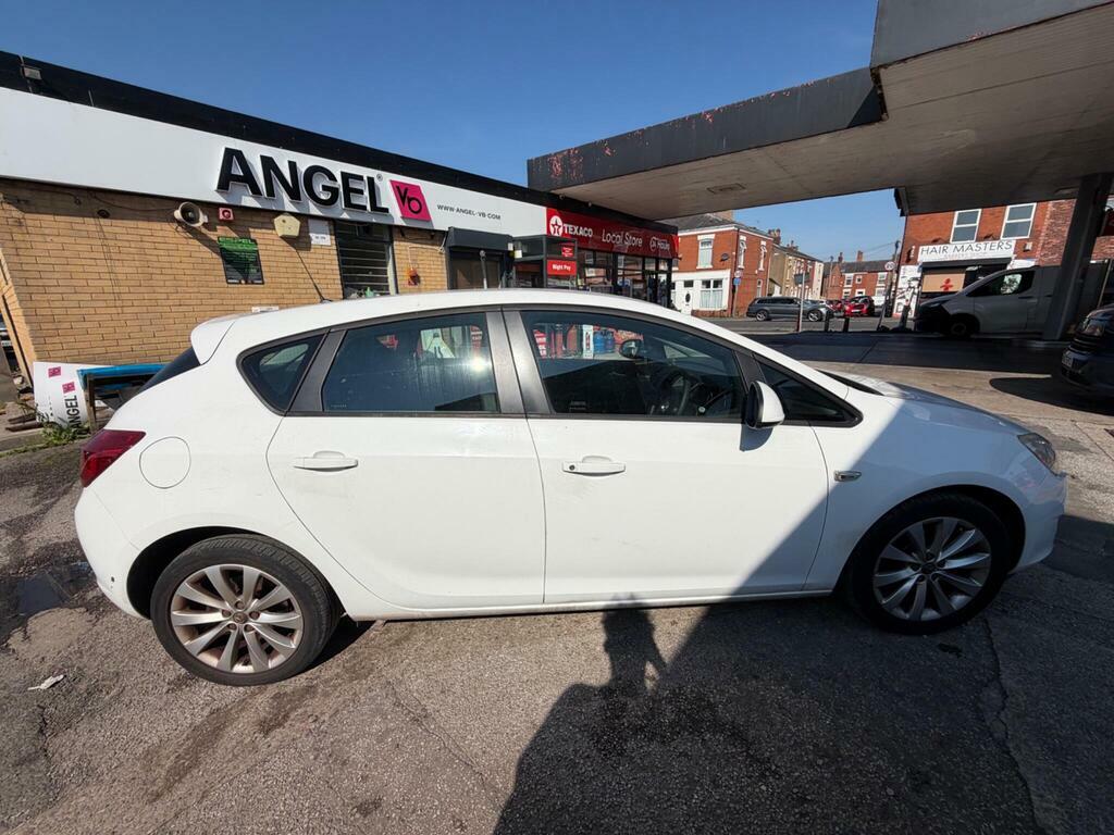 Vauxhall Astra 1.6 16V Active Limited Edition Euro 5 White #5