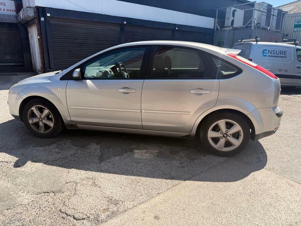Ford Focus 1.6 Zetec Climate KA57YBR Silver #4