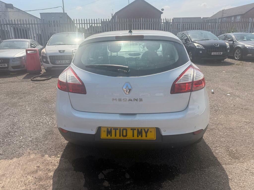 Renault Megane 1.6 Expression Vvt 100 Bhp Red #7