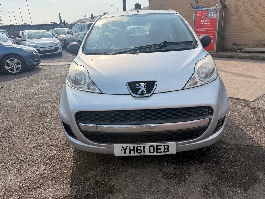 Peugeot 107 1.0 12V Urban Lite Euro 5 Silver #2