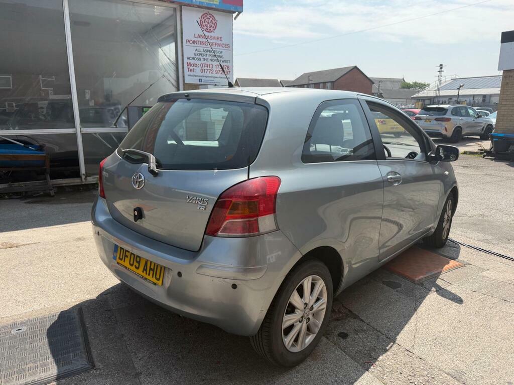 Toyota Yaris 1.33 Dual Vvt-i Tr Euro 4 S S Silver #6