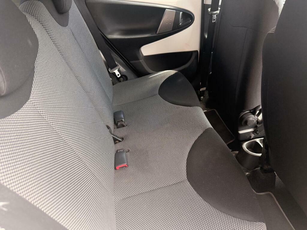 Toyota Aygo Hatchback Vvt-i Fire Ac 2013 White #13