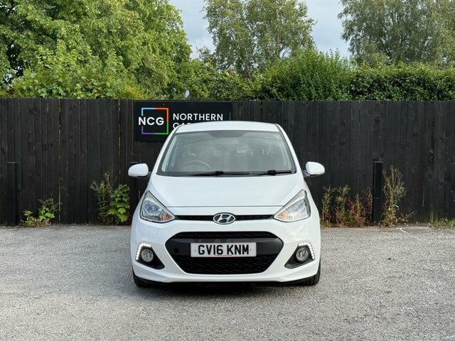 Hyundai I10 2016 1.0 Blue Drive Premium Hatchback M GV16KNM White #2
