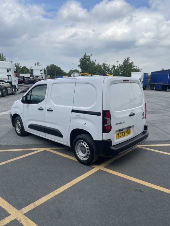 Fiat Doblo   #4