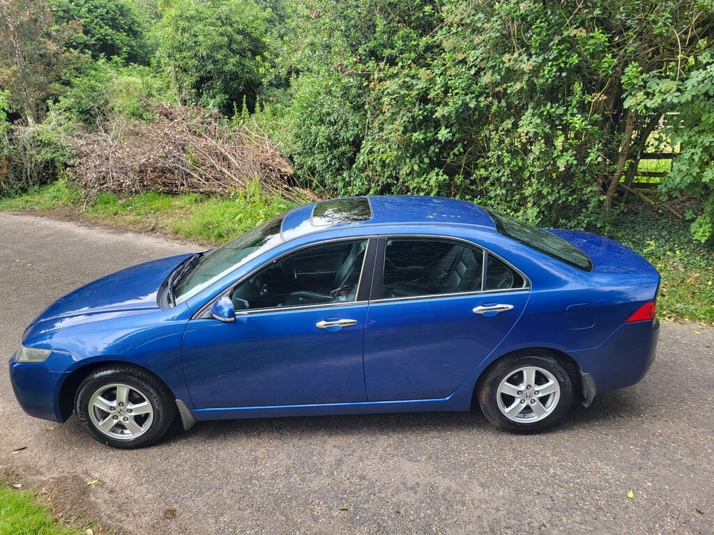 Honda Accord 2.0 I-vtec Executive Saloon Blue #2