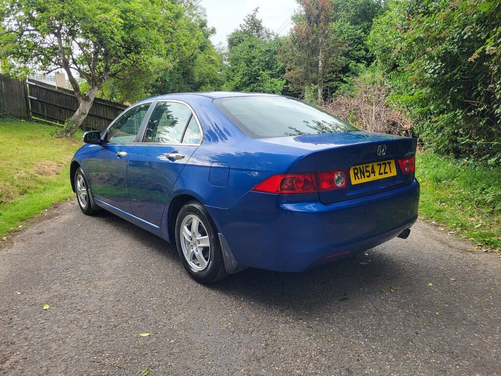 Honda Accord 2.0 I-vtec Executive Saloon Blue #5