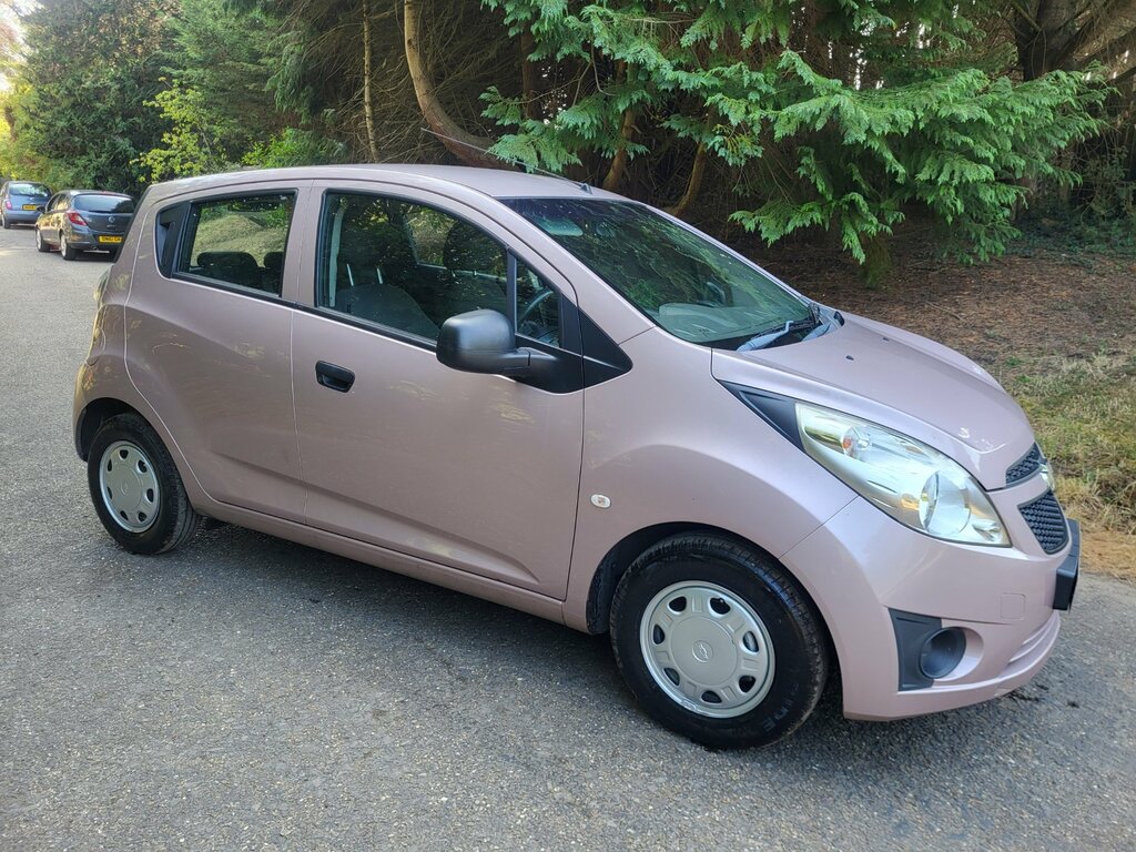 Chevrolet Spark 1.0I Hatchback Euro 5 No Ac Pink