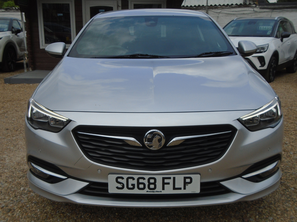 Vauxhall Insignia 1.5T Elite Nav Red #8