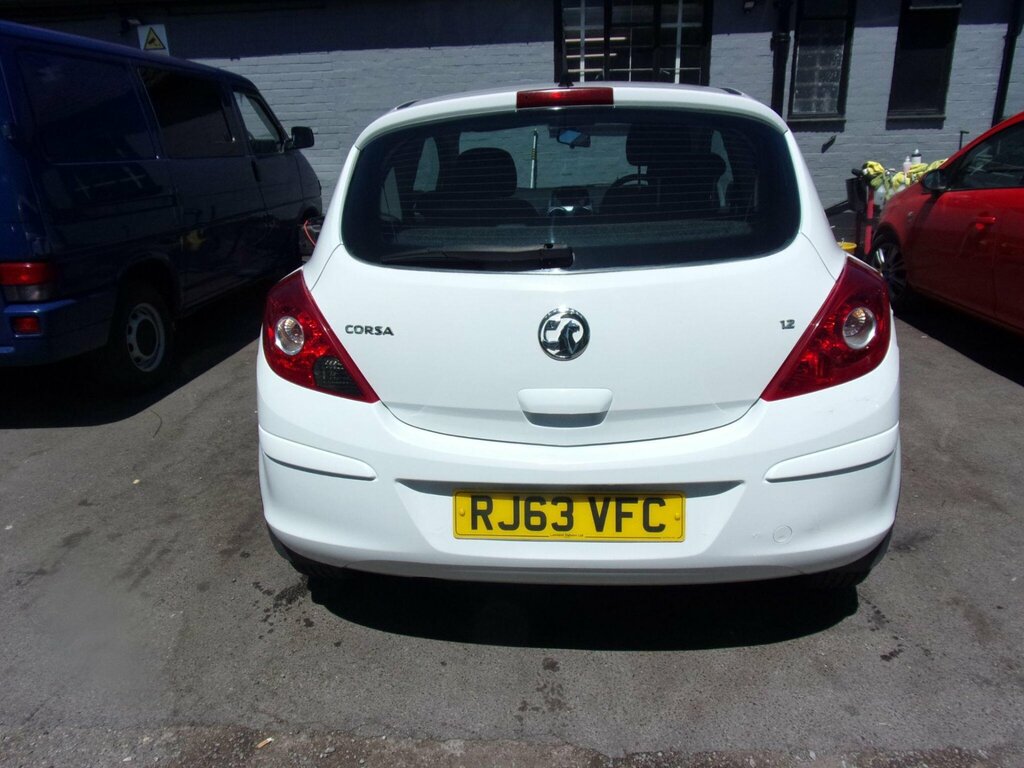 Vauxhall Corsa 1.2 16V Energy Euro 5 Ac RJ63VFC White #4