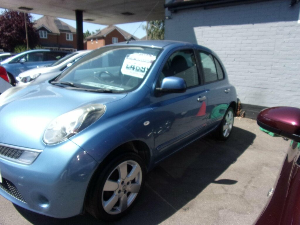 Nissan Micra Acenta Red #2