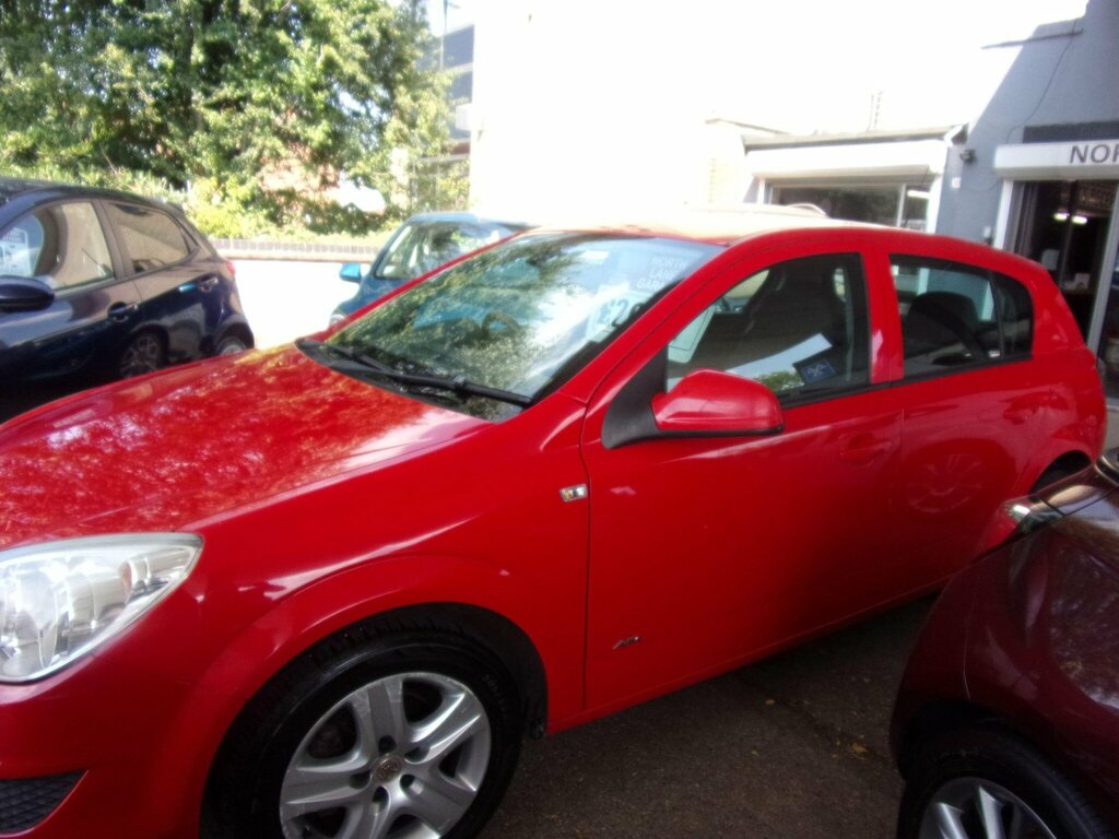 Vauxhall Astra 1.4I 16V Active Red #4