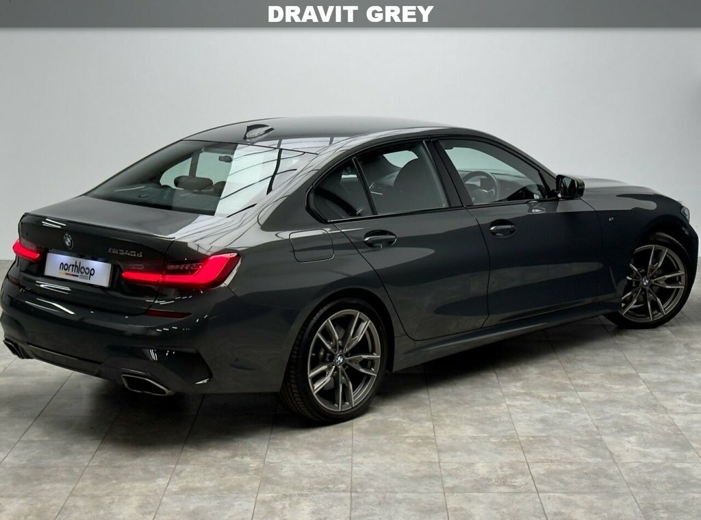 BMW 3 Series Saloon FH21YTU Grey #3