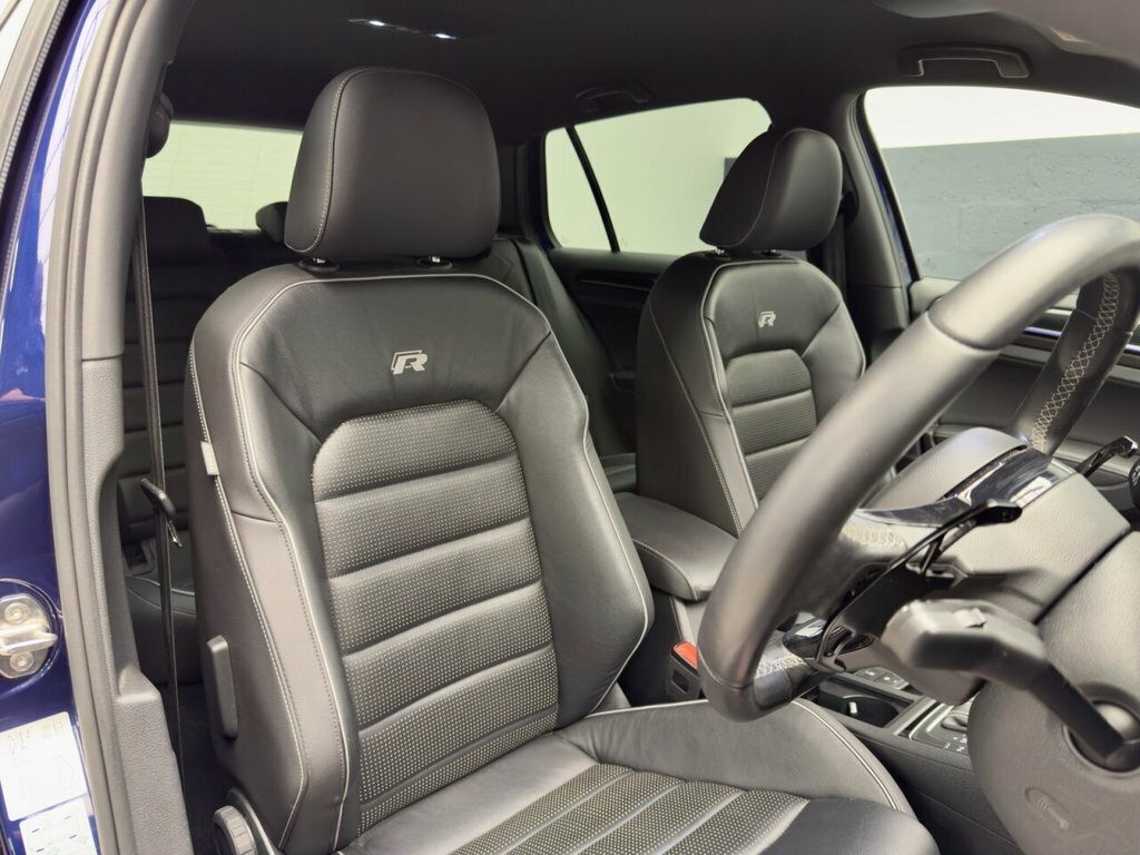 Volkswagen Golf 2L R Blue #4