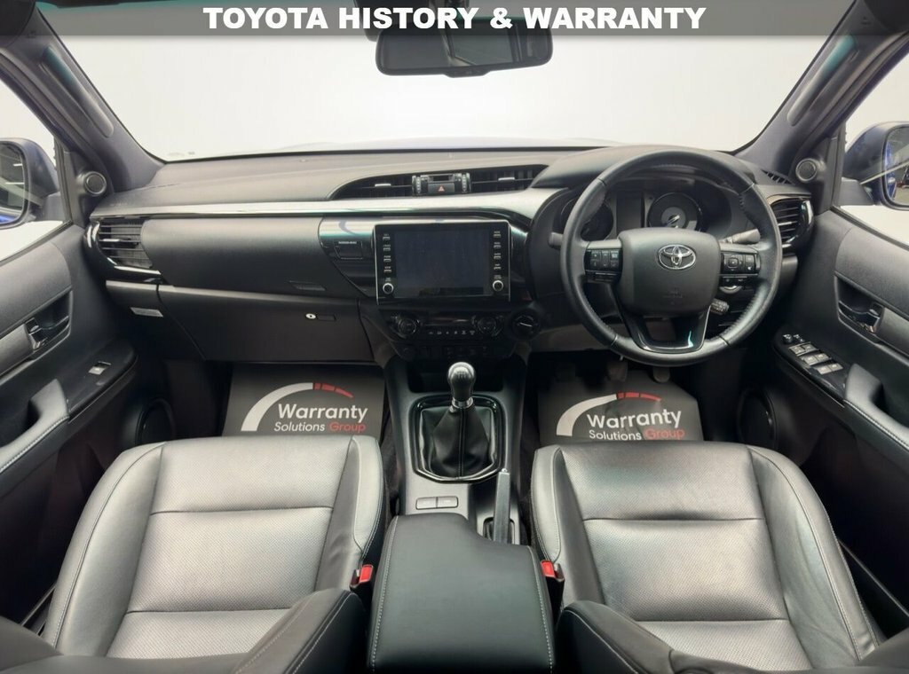 Toyota HILUX 2.8L Invincible X Blue #2