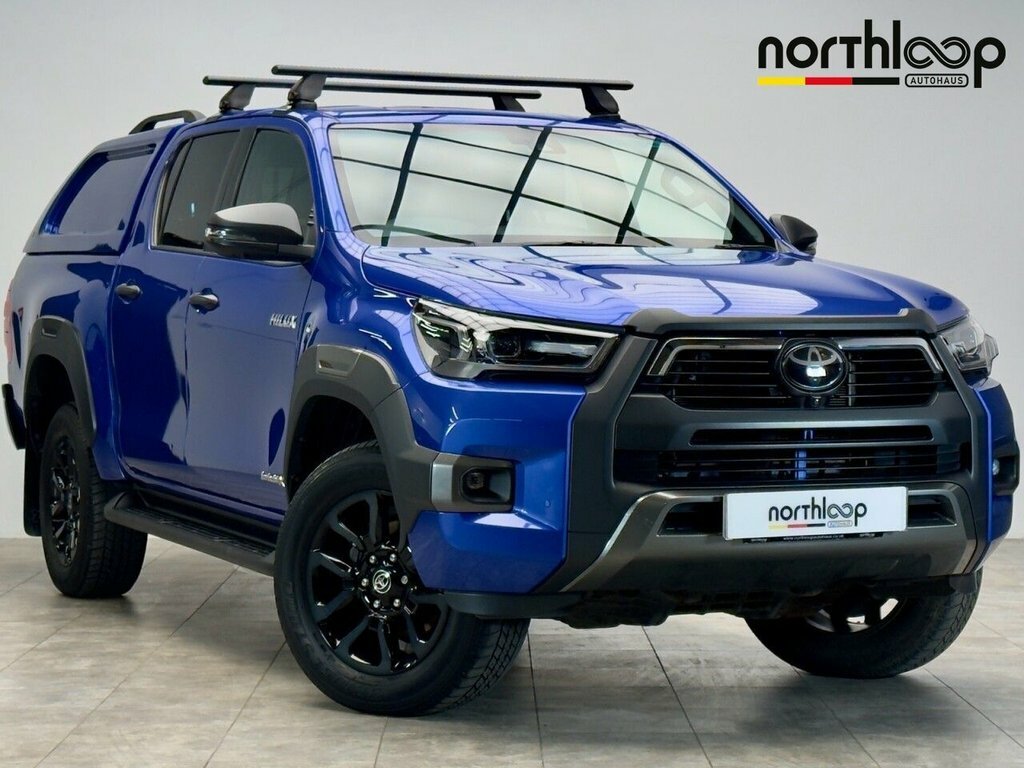 Toyota HILUX 2.8L Invincible X Blue