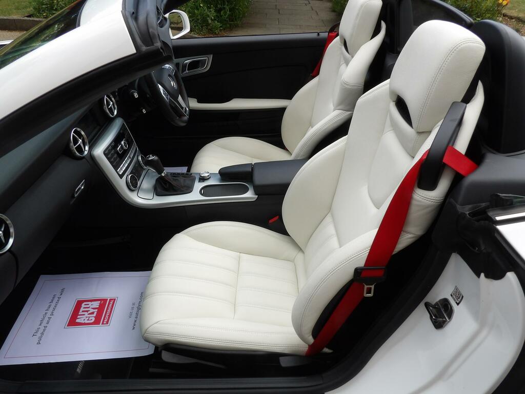 Mercedes-Benz SLK 1.8 Slk200 Amg Sport Convertible G-tron White #3