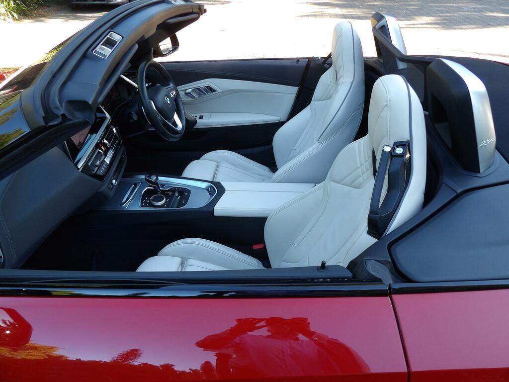 BMW Z4 2.0 20I Sport Convertible Sdrive E Red #4