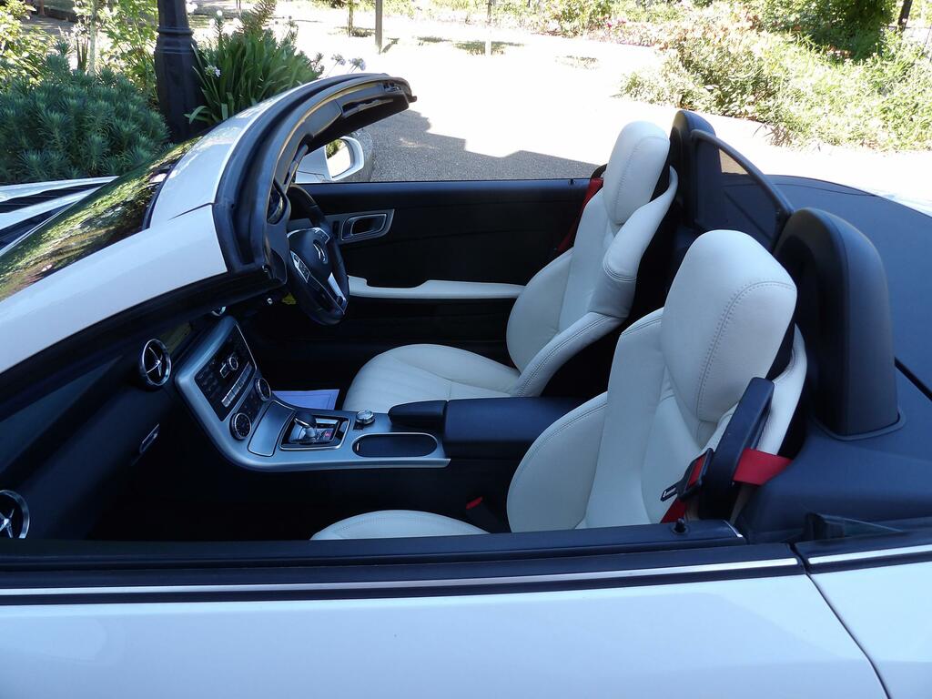 Mercedes-Benz SLK 2.0 Slk200 Amg Sport Convertible G-tron White #4