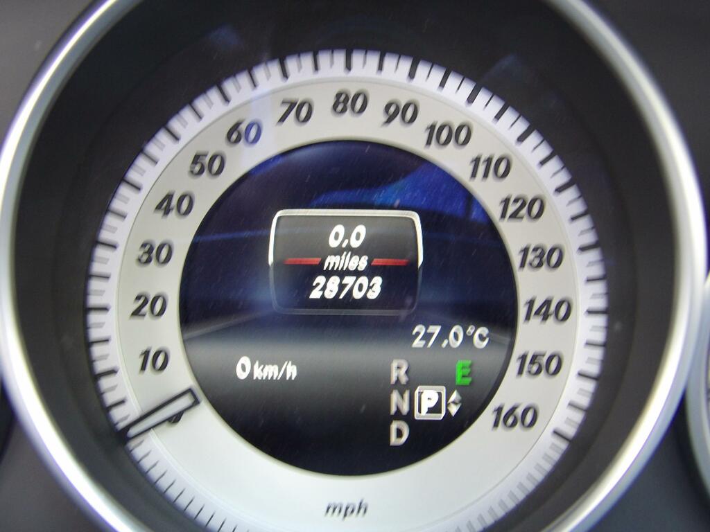 Mercedes-Benz E Class Estate 3.0 E350 V6 Bluetec Amg Sport G-tronic Eur White #25