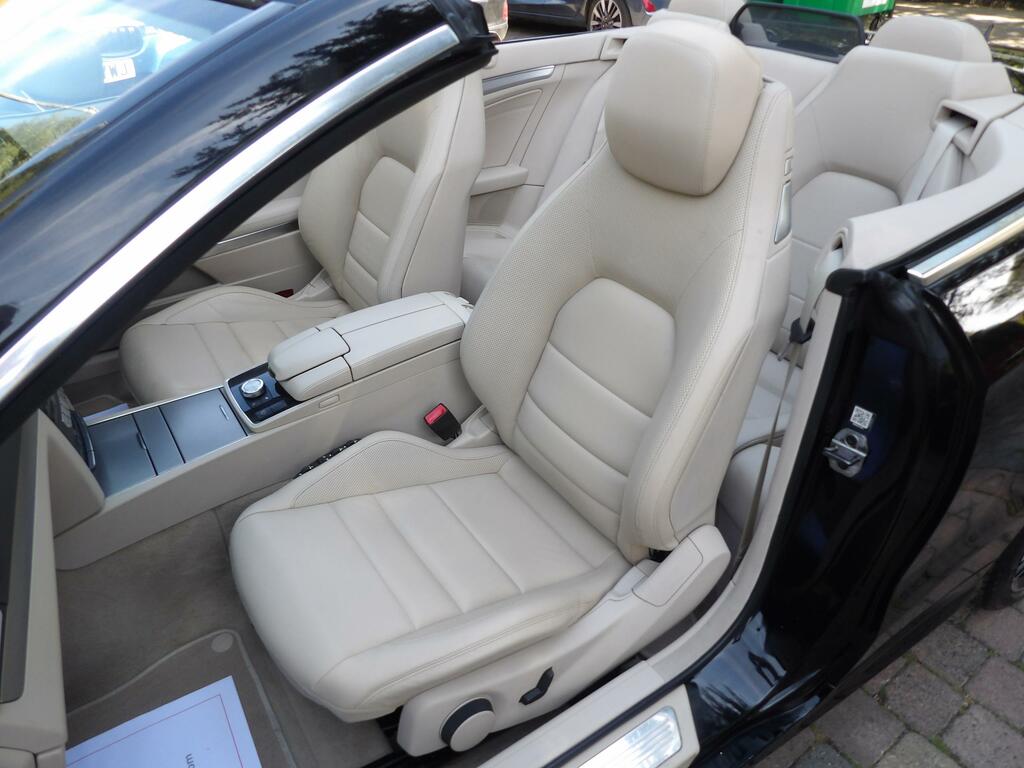 Mercedes-Benz E Class 2.1 E220 Cdi Amg Sport Cabriolet G-tron Black #2