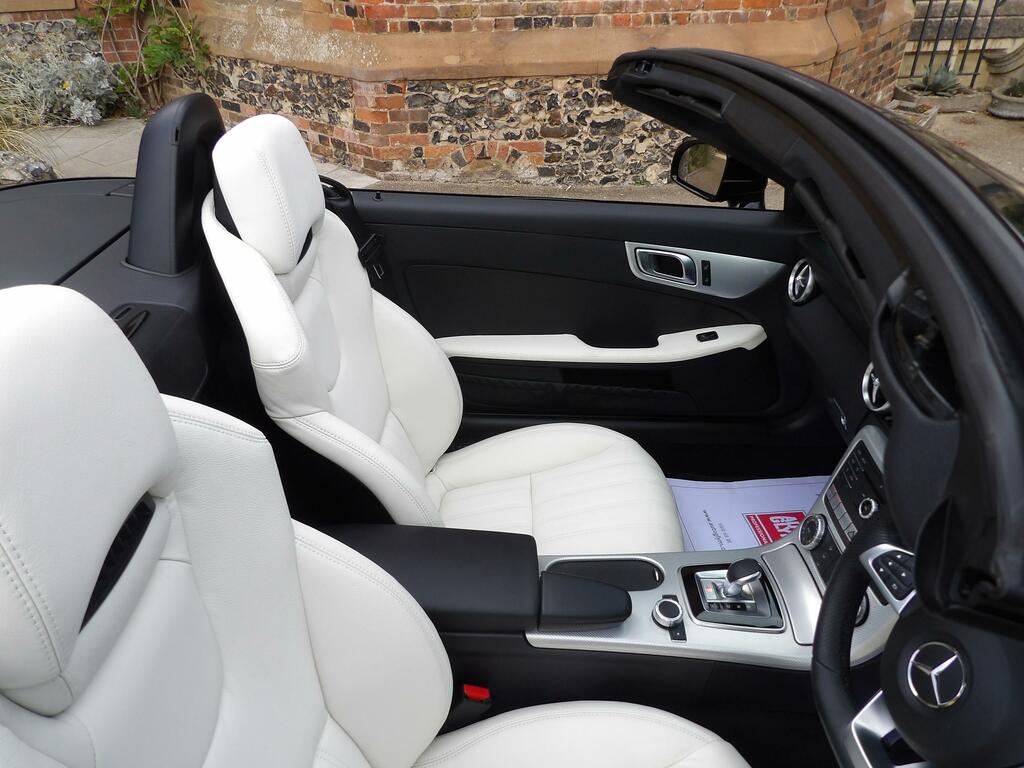 Mercedes-Benz SLC 1.6 Slc180 Amg Line Convertible Blue #11