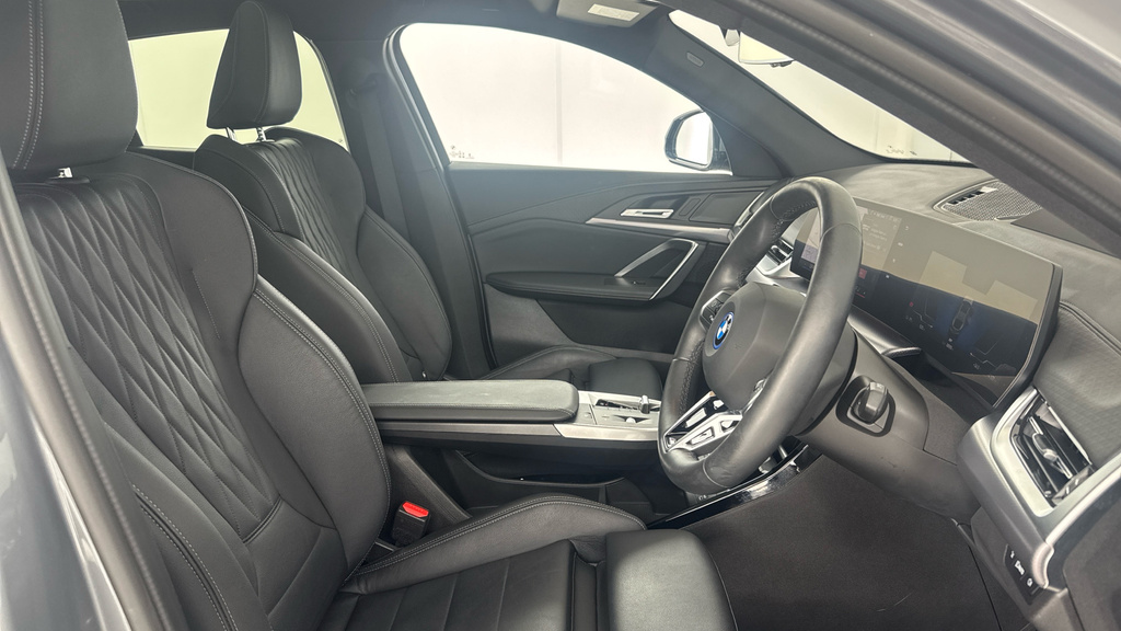 BMW iX2 230Kw Xdrive30 M Sport 65Kwh 2024 Grey #11