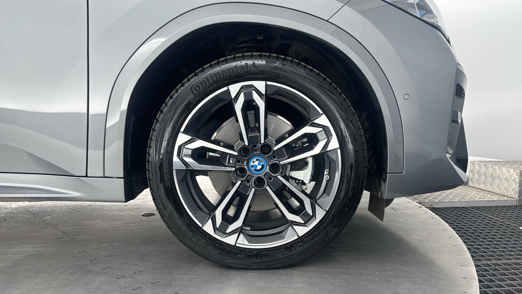 BMW iX2 230Kw Xdrive30 M Sport 65Kwh 2024 Grey #14