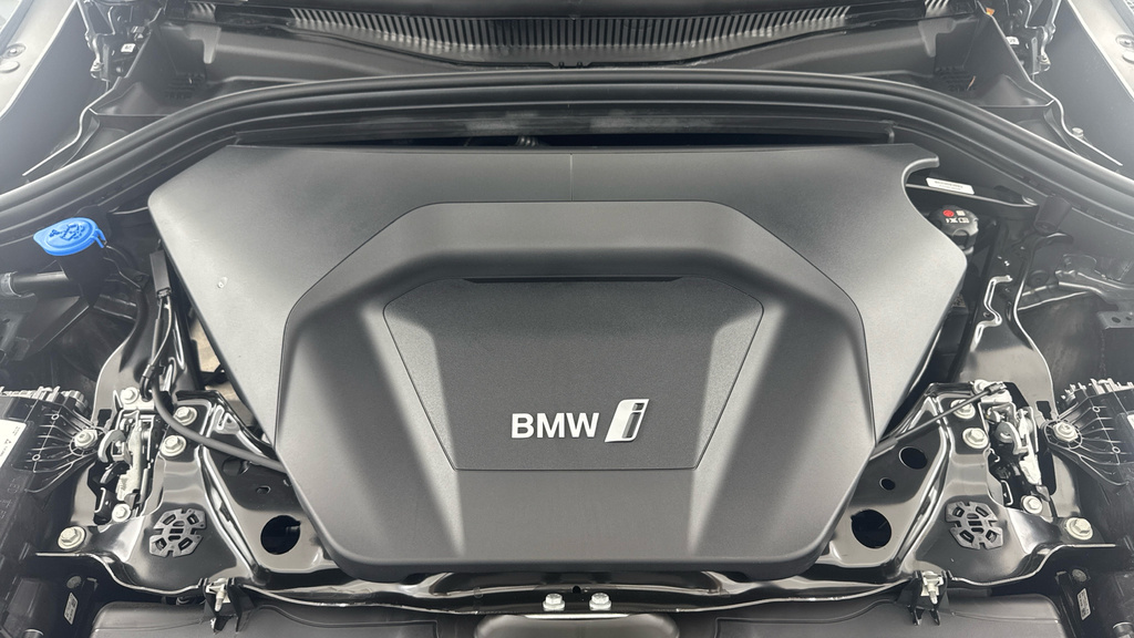 BMW iX2 230Kw Xdrive30 M Sport 65Kwh 2024 Grey #23