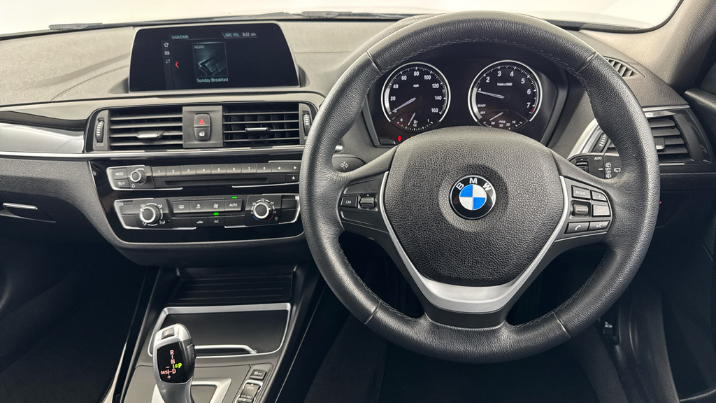 BMW 1 Series 118I Sport 5-Door Grey #5