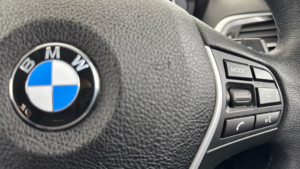 BMW 1 Series 1.5 118I Gpf Sport Hatchback Euro White #18