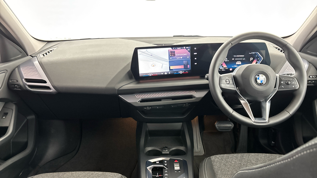 BMW 1 Series 120 Sport YC25GMO #4