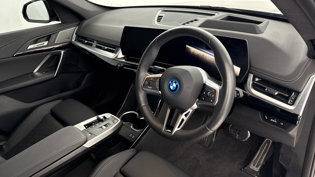 BMW iX1 Ix1 Edrive20 M Sport #6
