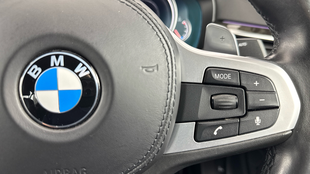 BMW 5 Series M Sport Blue #18