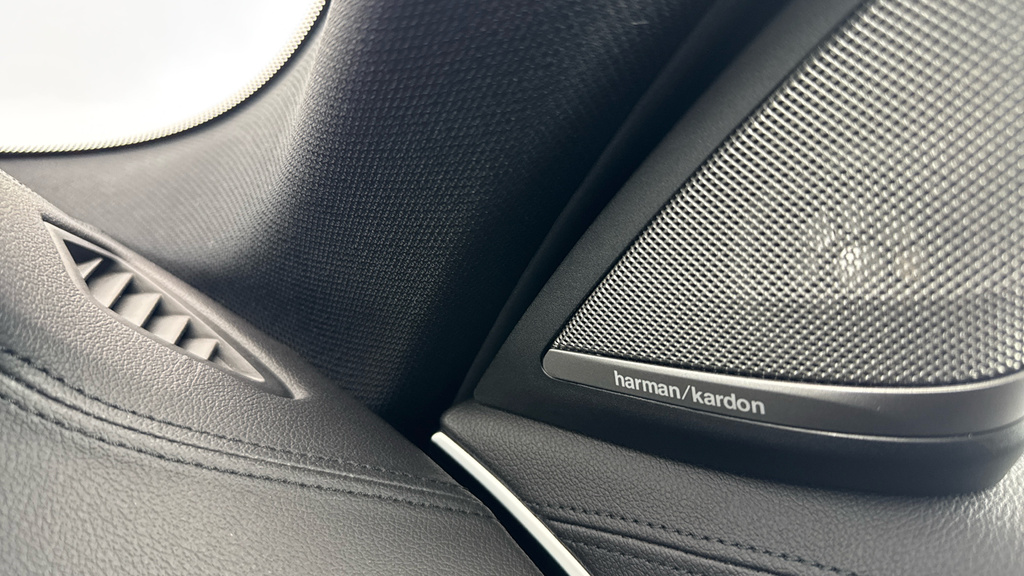 BMW 5 Series M Sport Blue #20