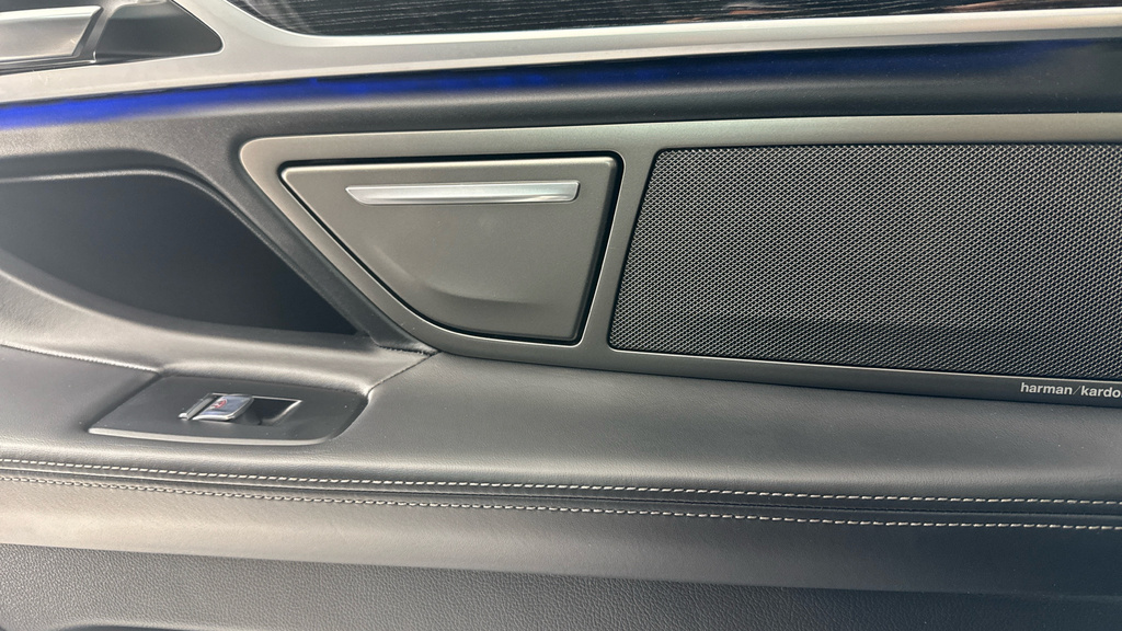 BMW 7 Series 730D Mht M Sport Grey #32