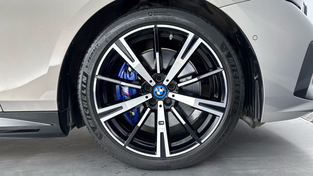 BMW i5 M60 83.9Kwh Xdrive Grey #14