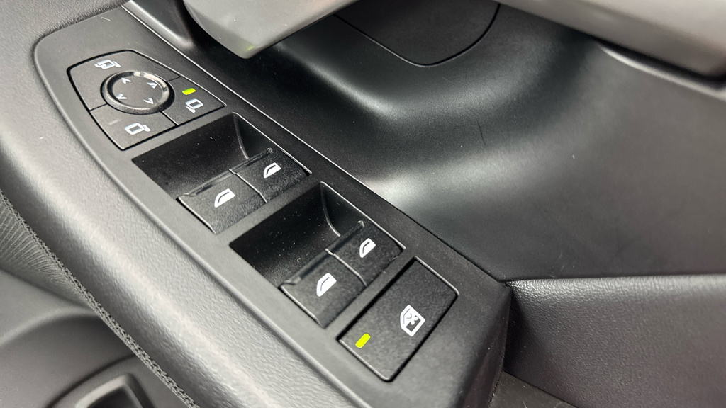 BMW i5 M60 83.9Kwh Xdrive Grey #23
