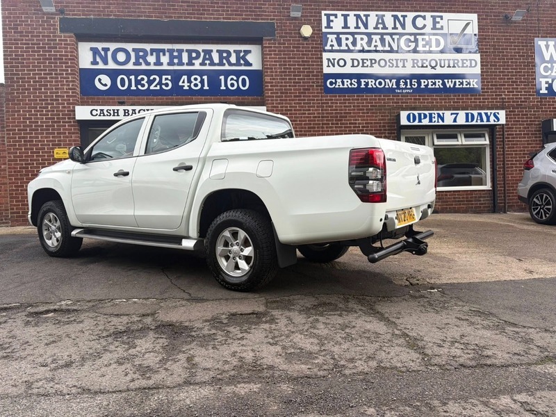 Mitsubishi L200 Di-d 4Life Dcb No White #6