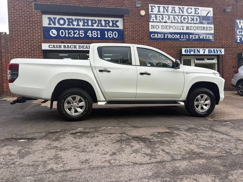 Mitsubishi L200 Di-d 4Life Dcb No White #5