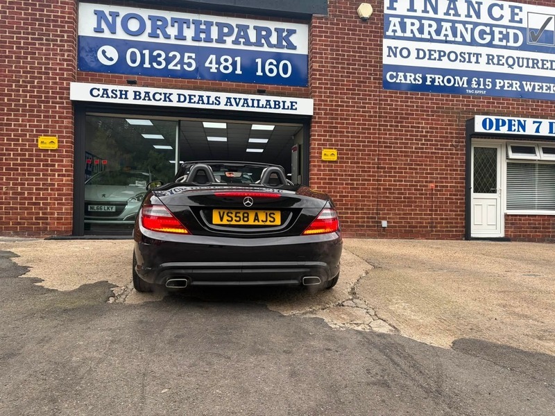 Mercedes-Benz SLK 200 Blueefficiency Amg Sport Tip Red #8