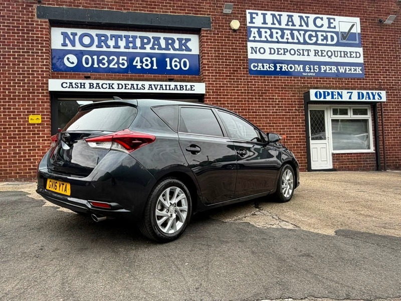 Toyota Auris Auris Excel Vvt-i Hybrid Cvt White #7