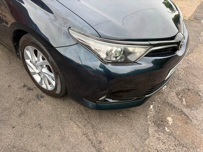 Toyota Auris Auris Excel Vvt-i Hybrid Cvt White #12