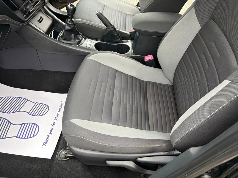 Toyota Auris Auris Excel Vvt-i Hybrid Cvt White #20