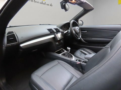 BMW 1 Series Hatchback Black #7