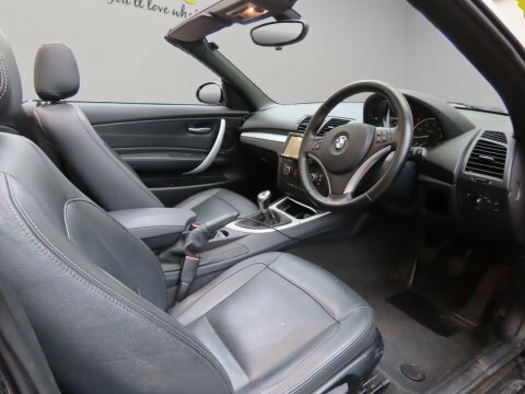 BMW 1 Series Hatchback Black #5