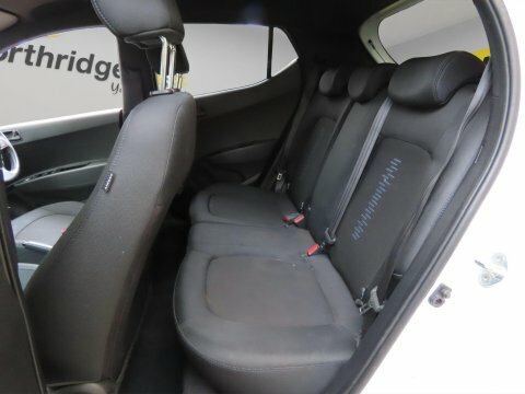 Hyundai I10 Hatchback Red #10