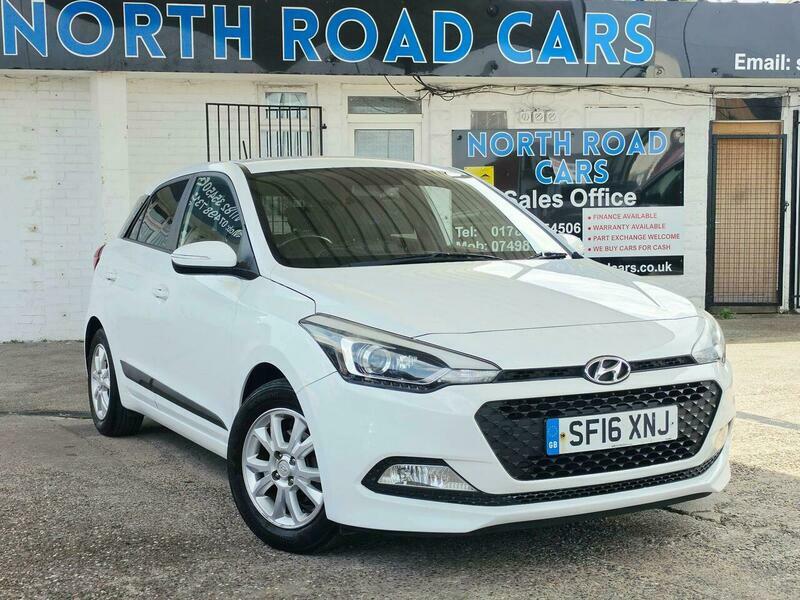 Hyundai I20 1.2 Go Euro 6 White #2